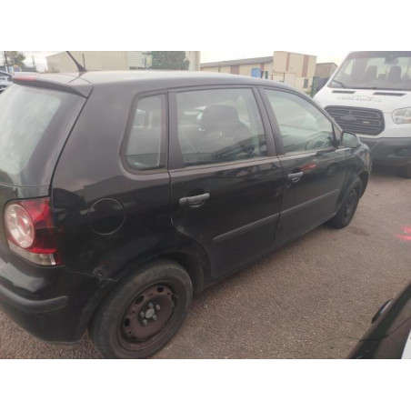 Renfort pare choc avant (traverse) VOLKSWAGEN POLO 4 PHASE 2 d’occasion