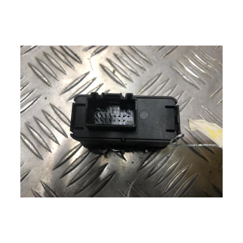 Bouton de warning SKODA CITIGO PHASE 2 d’occasion
