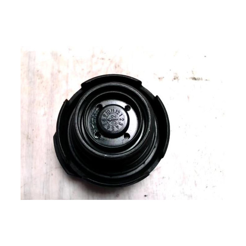 Bouchon de carburant VOLKSWAGEN POLO 4 PHASE 1 d’occasion