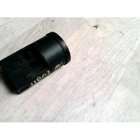 Commande de phare VOLKSWAGEN POLO 4 PHASE 1 d’occasion