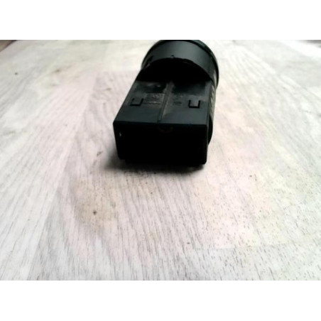 Commande de phare VOLKSWAGEN POLO 4 PHASE 1 d’occasion