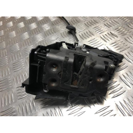 Serrure avant gauche FORD FOCUS 2 PHASE 2 d’occasion