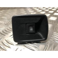 Interrupteur de leve vitre avant droit DACIA SANDERO 2 PHASE 2 d’occasion