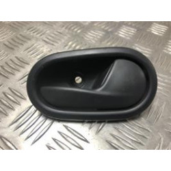 Poignee interieur avant droit DACIA SANDERO 2 PHASE 2 d’occasion