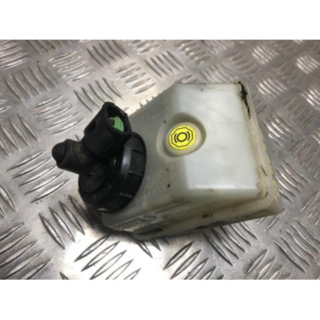 Maitre cylindre (freinage) RENAULT TWINGO 1 PHASE 1 d’occasion