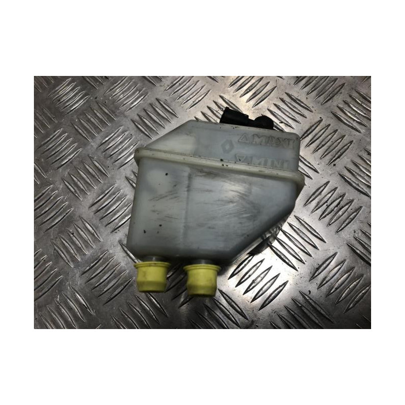 Maitre cylindre (freinage) RENAULT TWINGO 1 PHASE 1 d’occasion