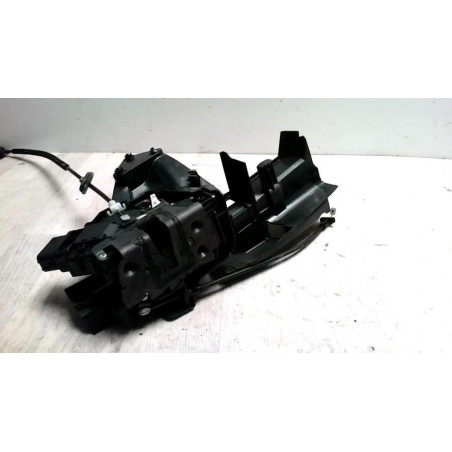 Serrure avant droit FORD FOCUS 2 PHASE 2 d’occasion