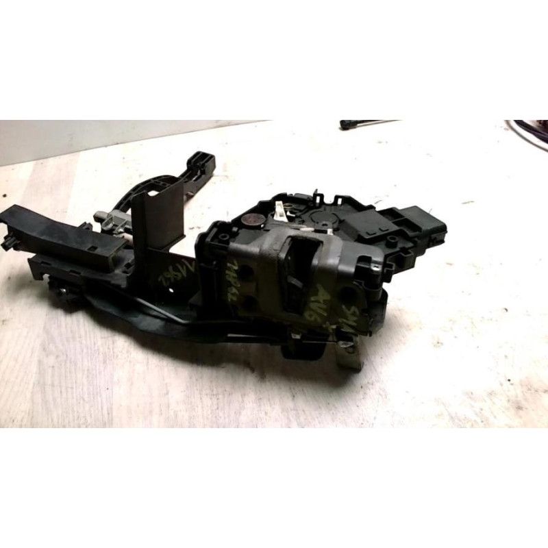 Serrure avant gauche FORD S-MAX 1 PHASE 1 d’occasion