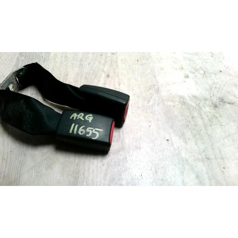 Attache ceinture arriere gauche TOYOTA COROLLA 10 PHASE 2 d’occasion