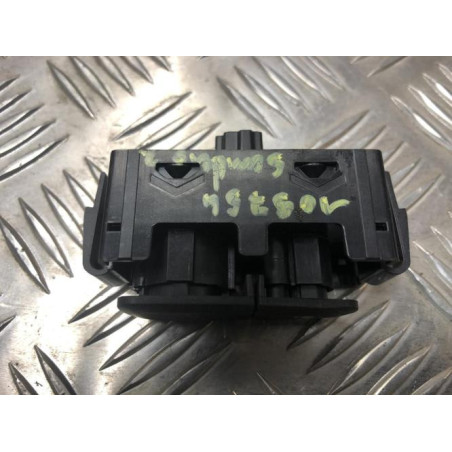 Bouton de warning DACIA SANDERO 2 PHASE 2 d’occasion