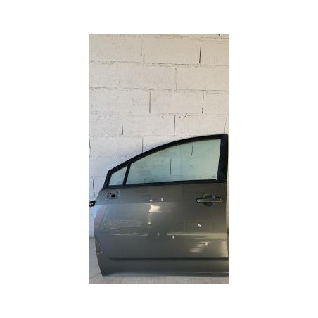 Porte avant gauche TOYOTA COROLLA VERSO 2 PHASE 1 d’occasion