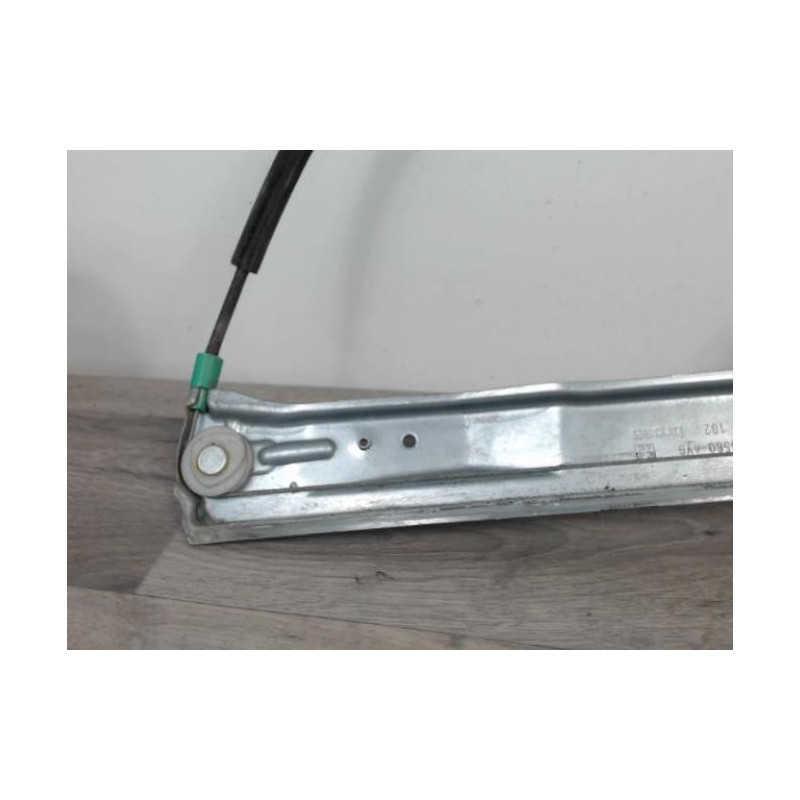 Leve vitre electrique avant gauche PEUGEOT 407 PHASE 1 d’occasion