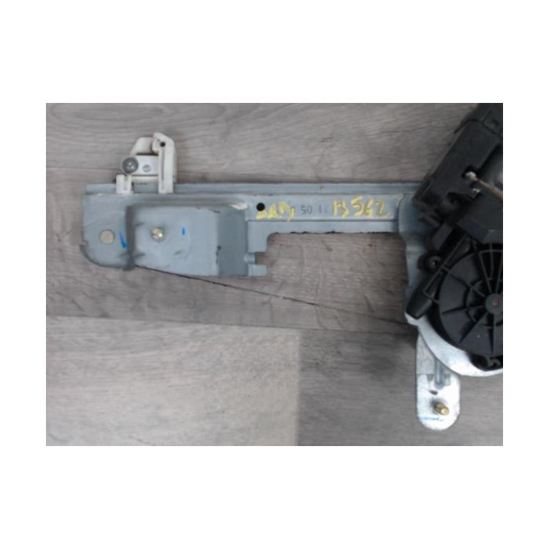 Leve vitre electrique arriere droit RENAULT GRAND SCENIC 2 PHASE 1 d’occasion