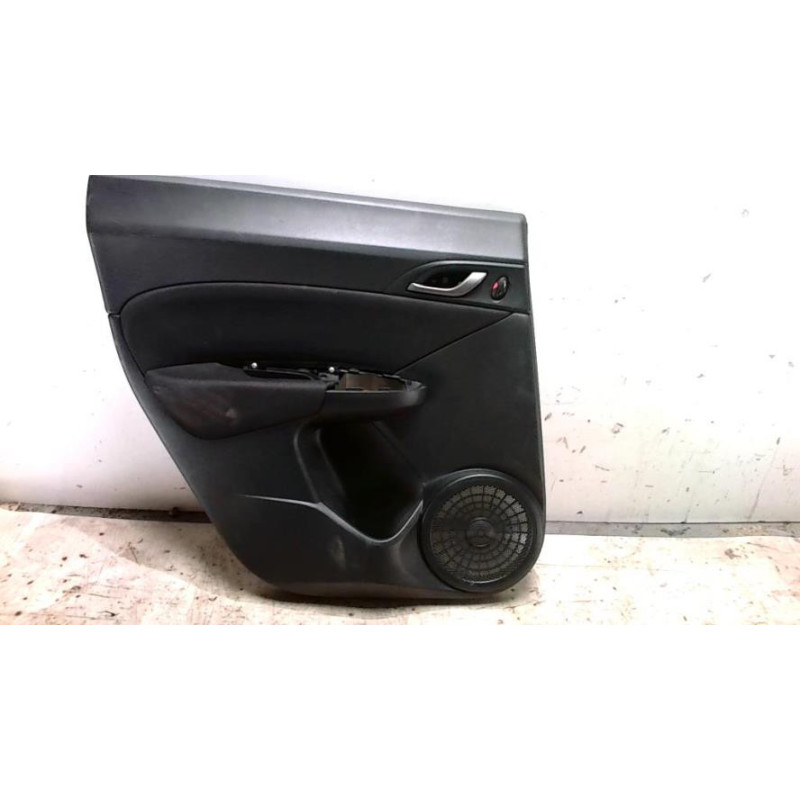 Panneau de porte arriere gauche HONDA CIVIC 8 PHASE 2 d’occasion