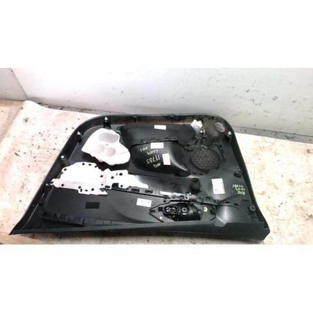Panneau de porte avant gauche RENAULT CLIO 4 PHASE 1 d’occasion