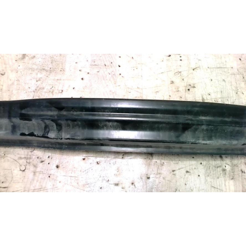 Renfort pare choc arriere (traverse) AUDI A4 3 AVANT PHASE 1 BREAK d’occasion