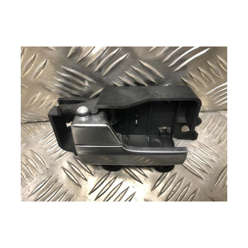 Poignee interieur avant gauche FORD FOCUS 2 PHASE 2 d’occasion
