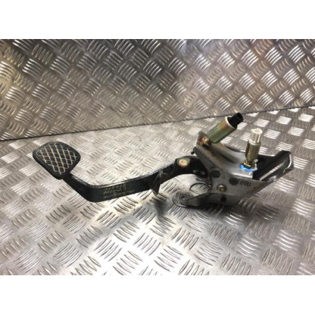 Pedale d'embrayage HONDA ACCORD 7 PHASE 2 BREAK d’occasion