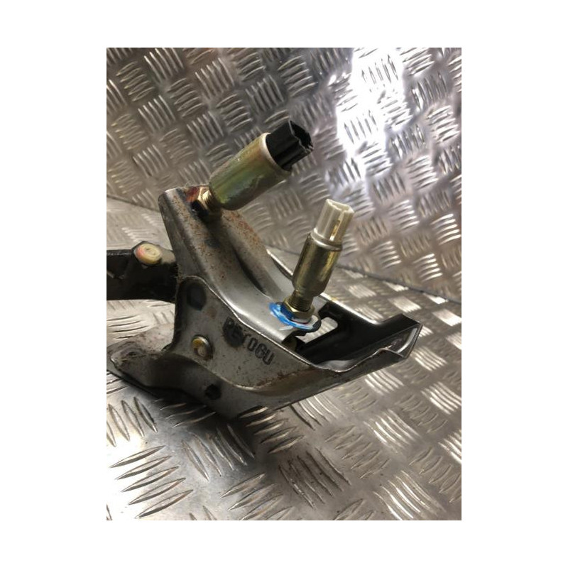 Pedale d'embrayage HONDA ACCORD 7 PHASE 2 BREAK d’occasion