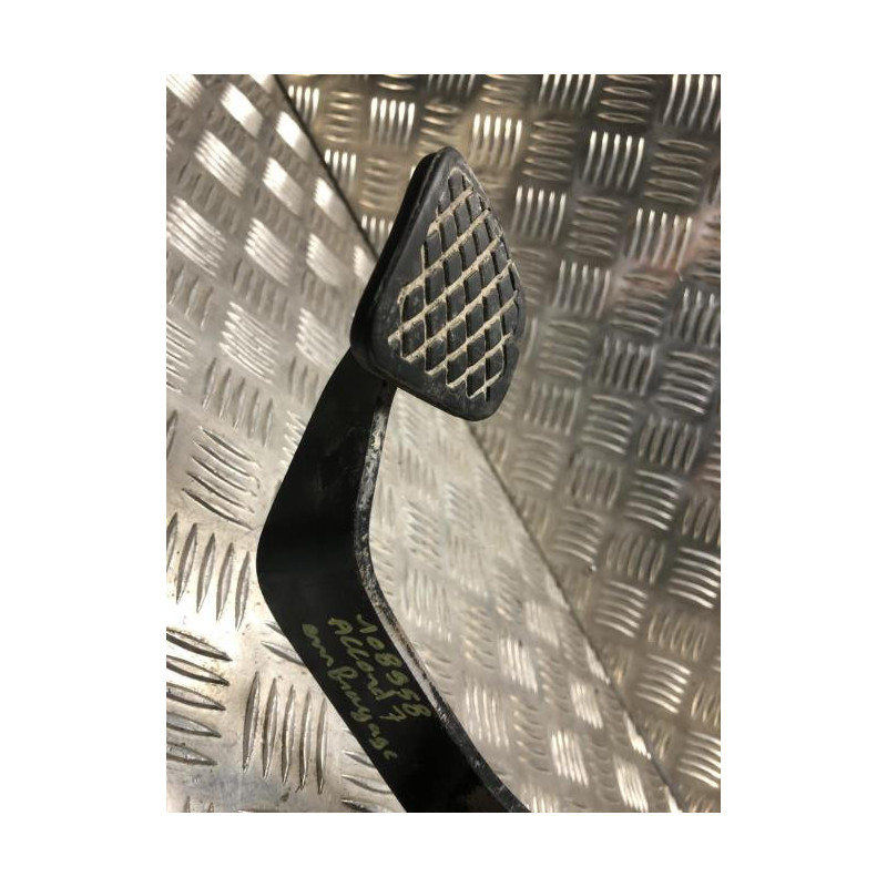 Pedale d'embrayage HONDA ACCORD 7 PHASE 2 BREAK d’occasion