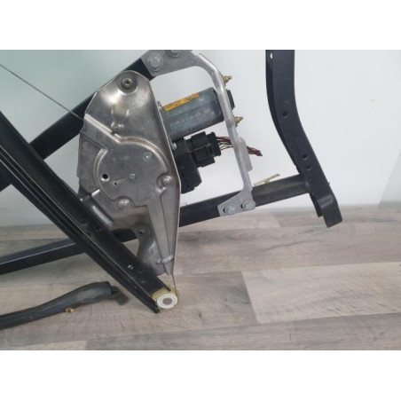 Leve vitre electrique arriere droit AUDI A6 2 AVANT PHASE 2 BREAK d’occasion