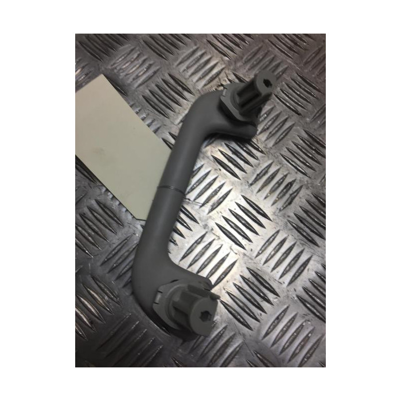 Poignee de maintien avant gauche TOYOTA AVENSIS 2 PHASE 2 d’occasion