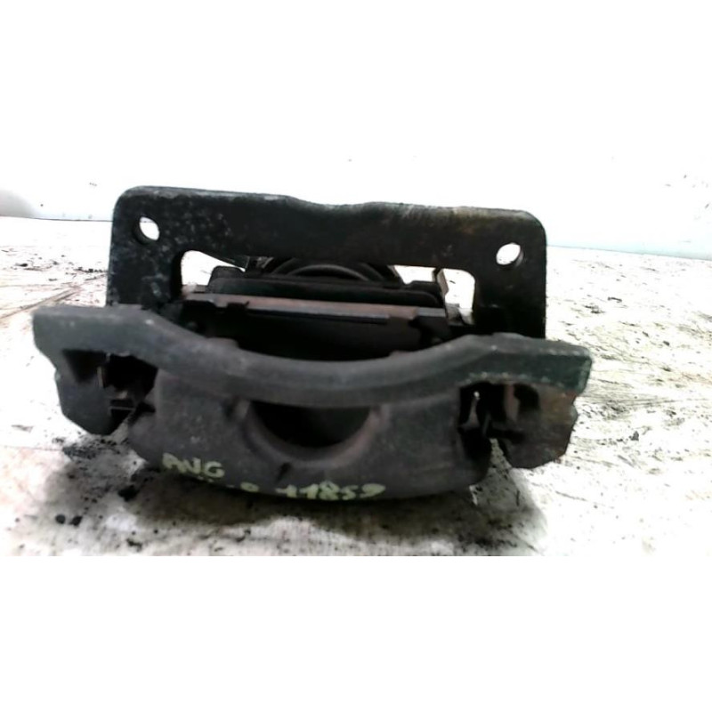 Etrier avant gauche (freinage) HONDA CIVIC 8 PHASE 2 d’occasion