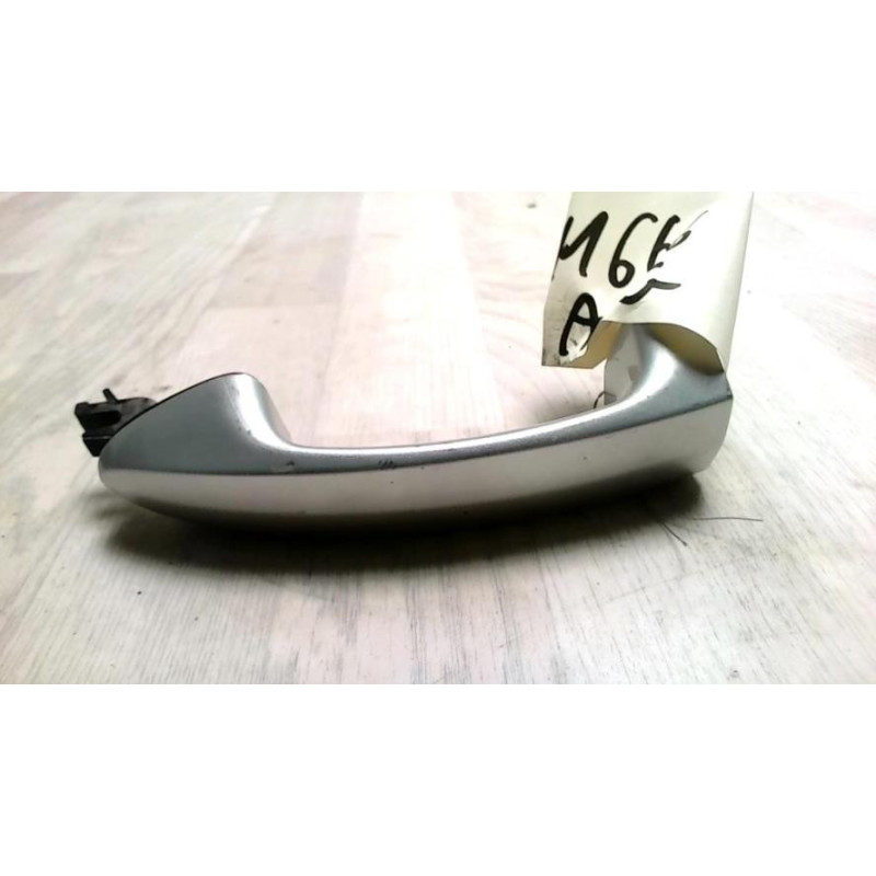 Poignee porte avant gauche FORD FIESTA 6 PHASE 1 d’occasion