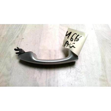 Poignee porte avant gauche FORD FIESTA 6 PHASE 1 d’occasion