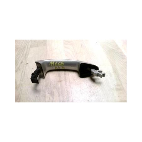 Poignee porte avant droit FORD FIESTA 6 PHASE 1 d’occasion