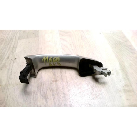 Poignee porte avant droit FORD FIESTA 6 PHASE 1 d’occasion