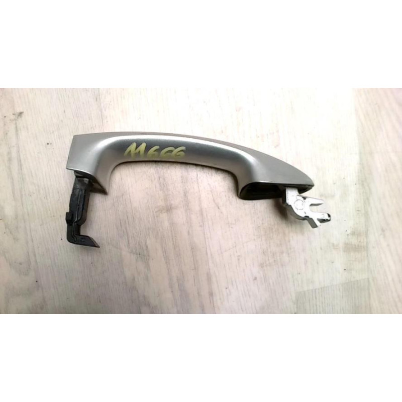 Poignee porte avant droit FORD FIESTA 6 PHASE 1 d’occasion