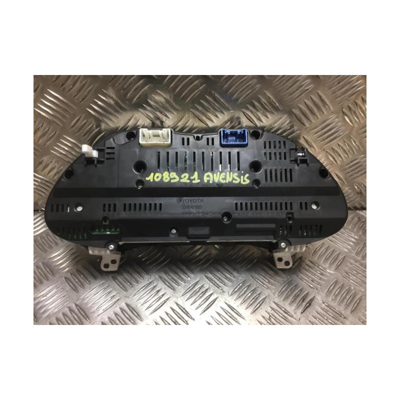 Compteur TOYOTA AVENSIS 2 PHASE 2 d’occasion