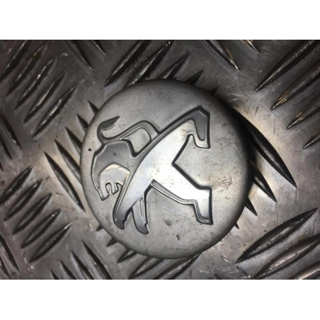Enjoliveur PEUGEOT  d’occasion