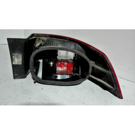 Feu arriere principal gauche (feux) RENAULT LAGUNA 2 PHASE 2 d’occasion