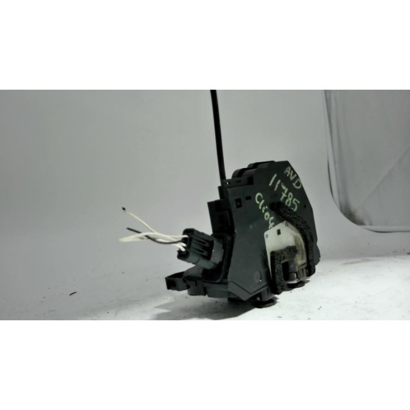 Serrure avant droit RENAULT CLIO 4 PHASE 1 d’occasion