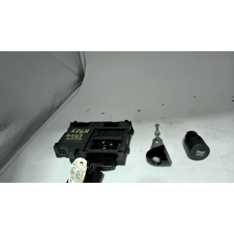 Lecteur de carte (neiman) RENAULT CLIO 4 PHASE 1 d’occasion