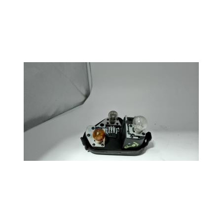 Platine feu arriere gauche RENAULT CLIO 3 PHASE 1 BREAK d’occasion
