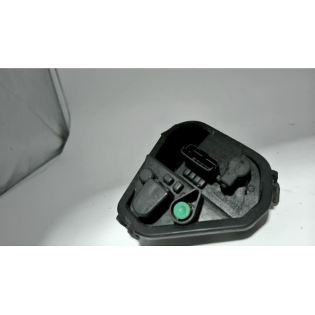 Platine feu arriere droit RENAULT CLIO 3 PHASE 1 BREAK d’occasion