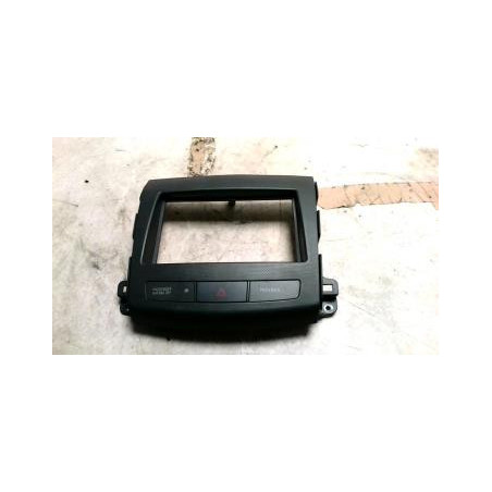 Bouton de warning MITSUBISHI OUTLANDER 2 PHASE 2 d’occasion
