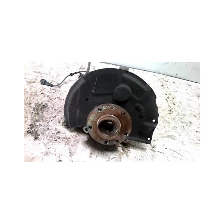 Fusee avant gauche RENAULT MEGANE 4 PHASE 1 d’occasion