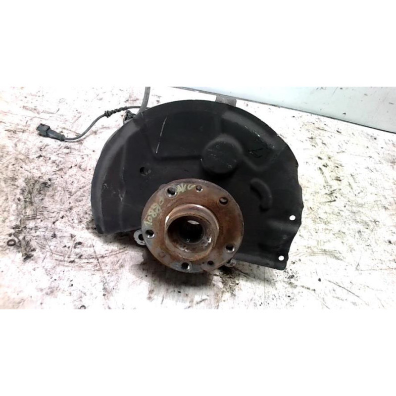 Fusee avant gauche RENAULT MEGANE 4 PHASE 1 d’occasion