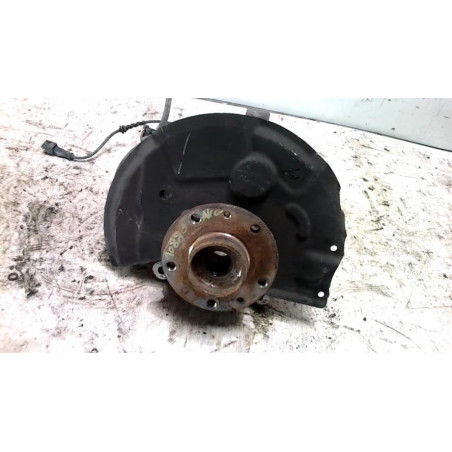 Fusee avant gauche RENAULT MEGANE 4 PHASE 1 d’occasion