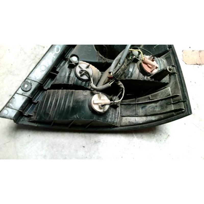Feu arriere principal gauche (feux) KIA SORENTO 1 PHASE 1 d’occasion