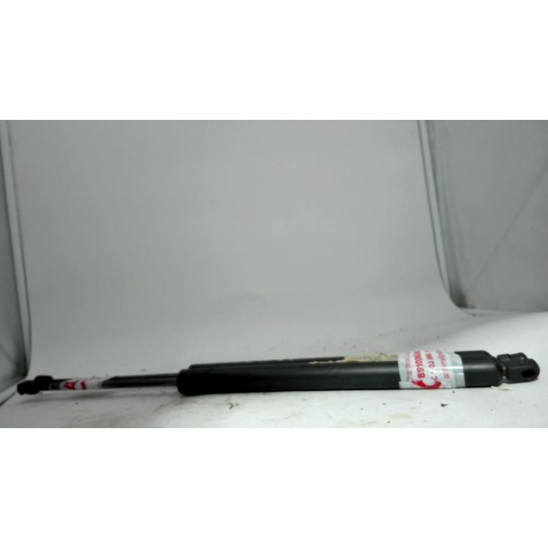 Verin de coffre AUDI A4 2 PHASE 1 d’occasion