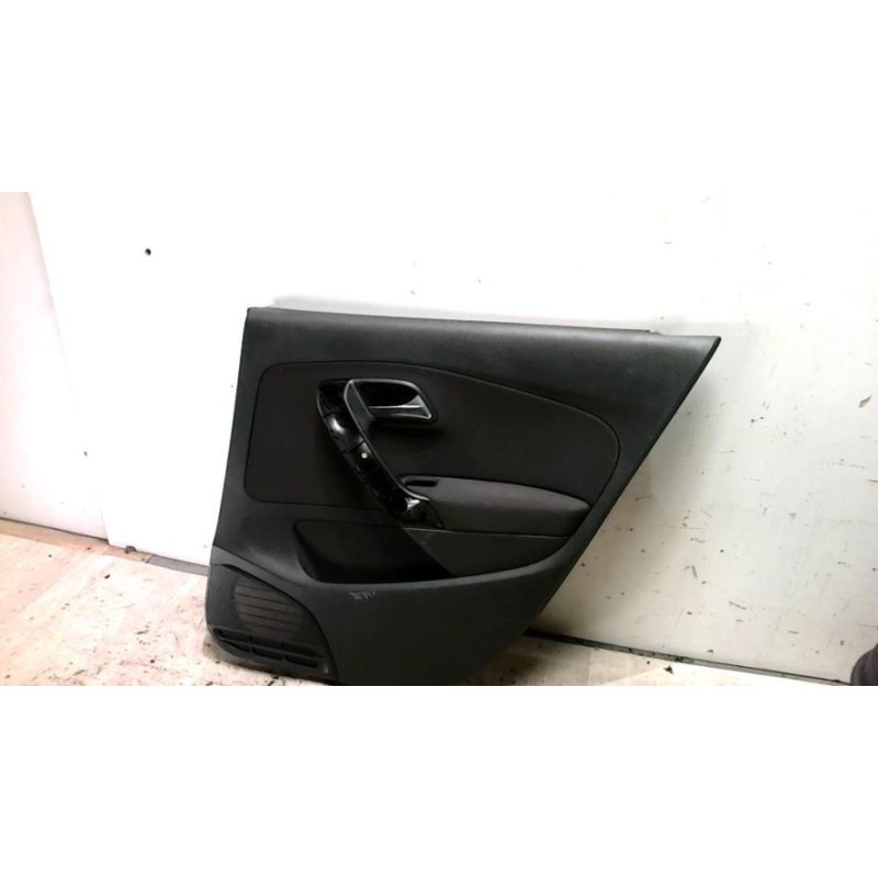 Panneau de porte arriere droit VOLKSWAGEN POLO 5 PHASE 1 d’occasion