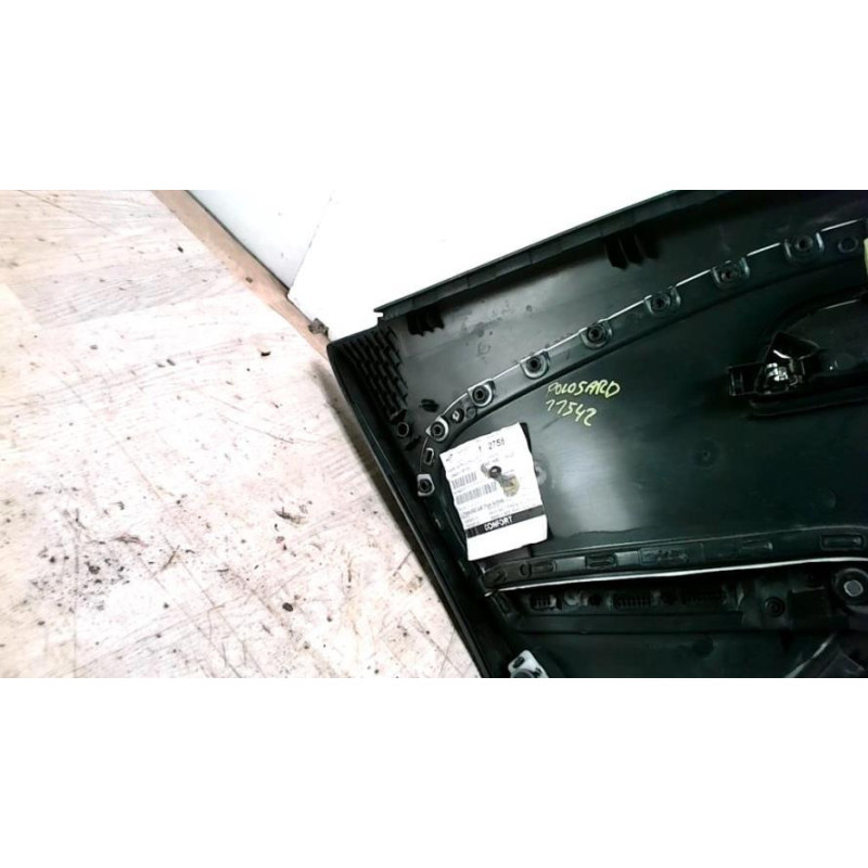 Panneau de porte arriere droit VOLKSWAGEN POLO 5 PHASE 1 d’occasion