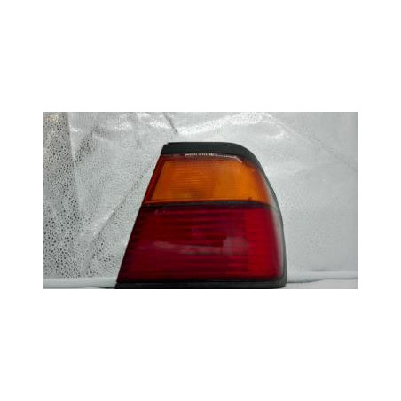 Feu arriere principal droit (feux) NISSAN PRIMERA 1 PHASE 1 d’occasion