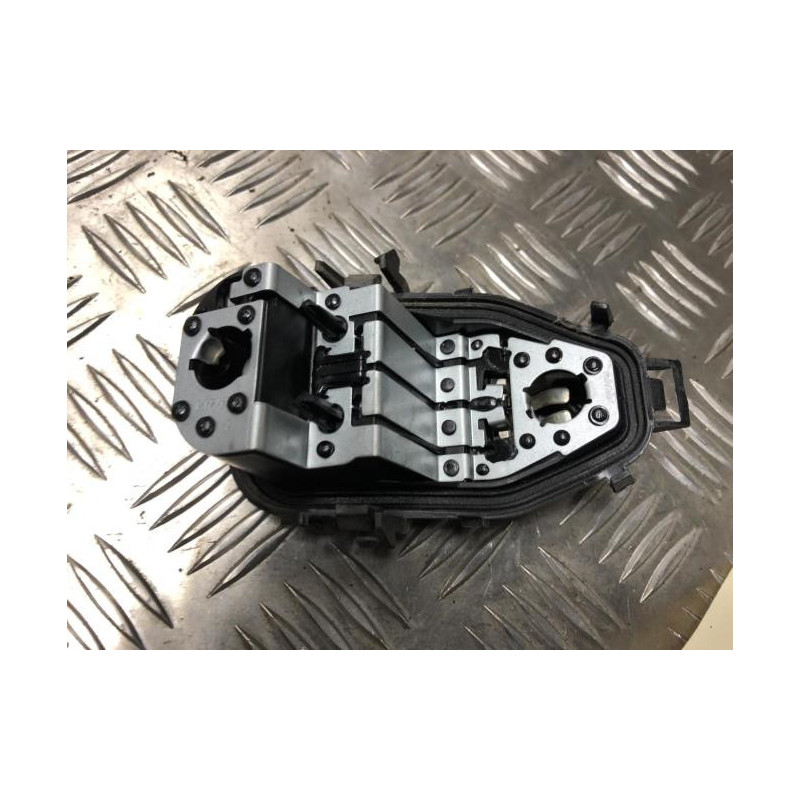 Platine feu arriere droit RENAULT CLIO 4 PHASE 1 d’occasion