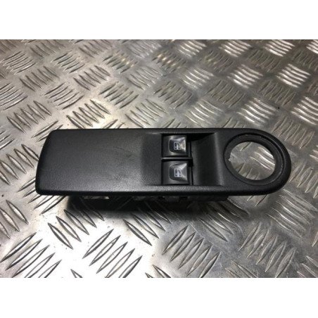 Interrupteur de leve vitre avant gauche RENAULT CLIO 4 PHASE 1 d’occasion
